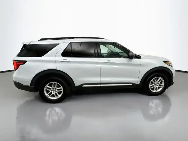 2025 Ford Explorer - $33,307