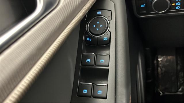 2025 Ford Explorer - $33,179