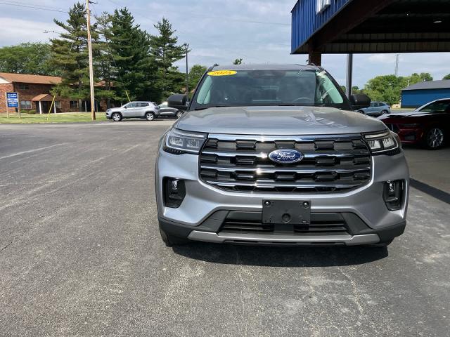 2025 Ford Explorer - $40,992