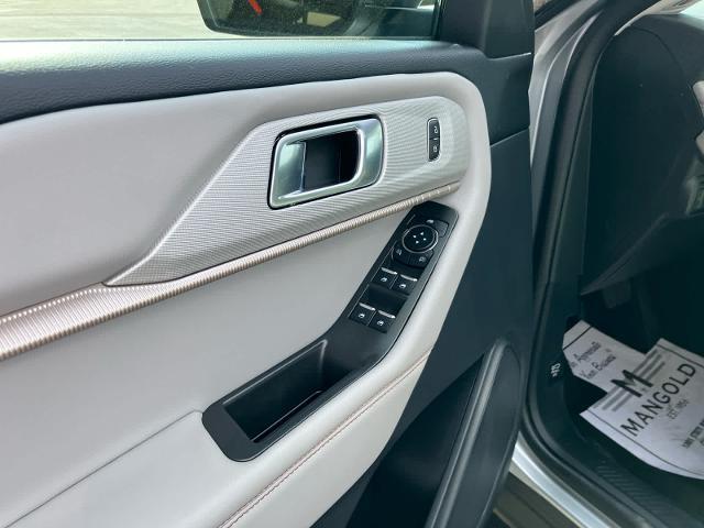 2025 Ford Explorer - $40,992