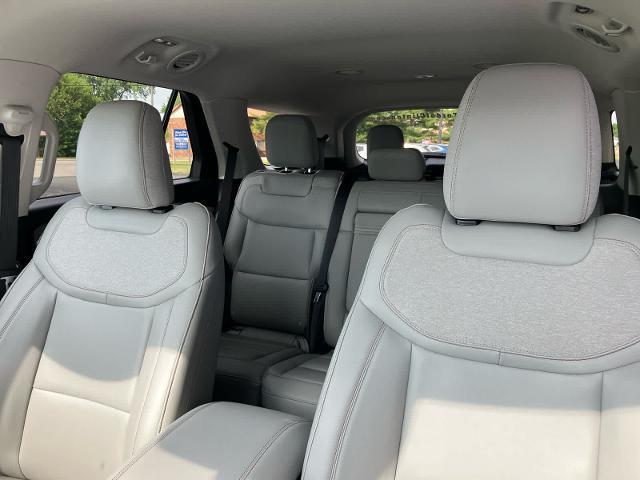 2025 Ford Explorer - $40,992