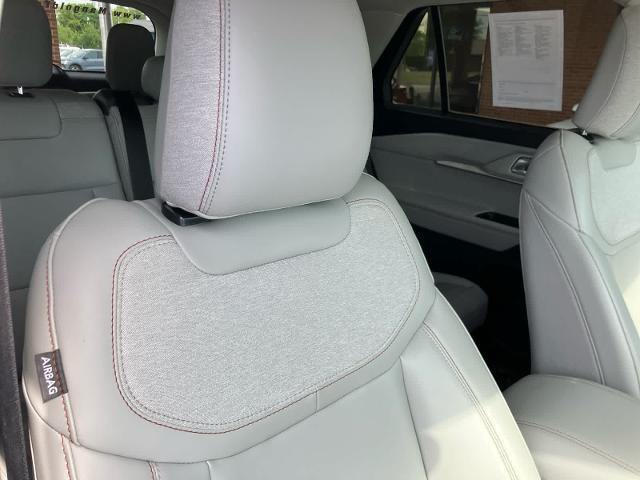 2025 Ford Explorer - $40,992