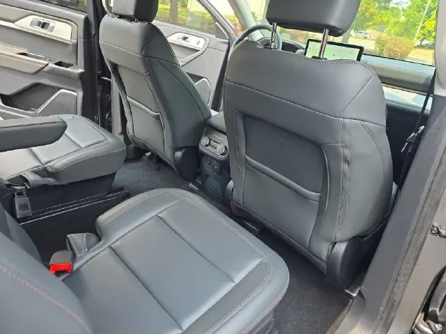 2025 Ford Explorer - $34,980