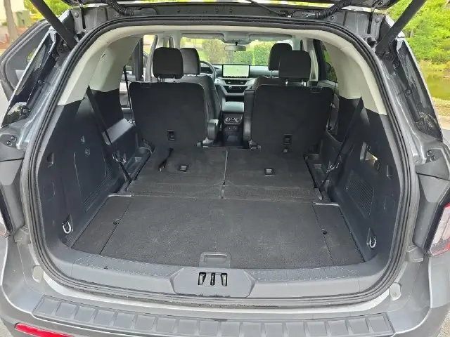 2025 Ford Explorer - $34,980