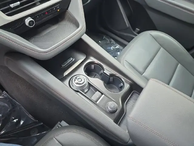 2025 Ford Explorer - $34,980