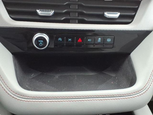 2025 Ford Explorer - $41,890