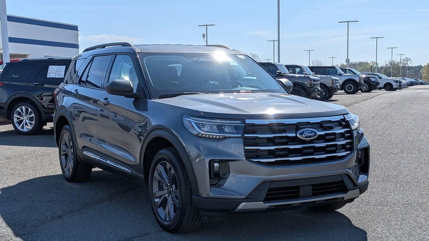 2025 Ford Explorer Active
