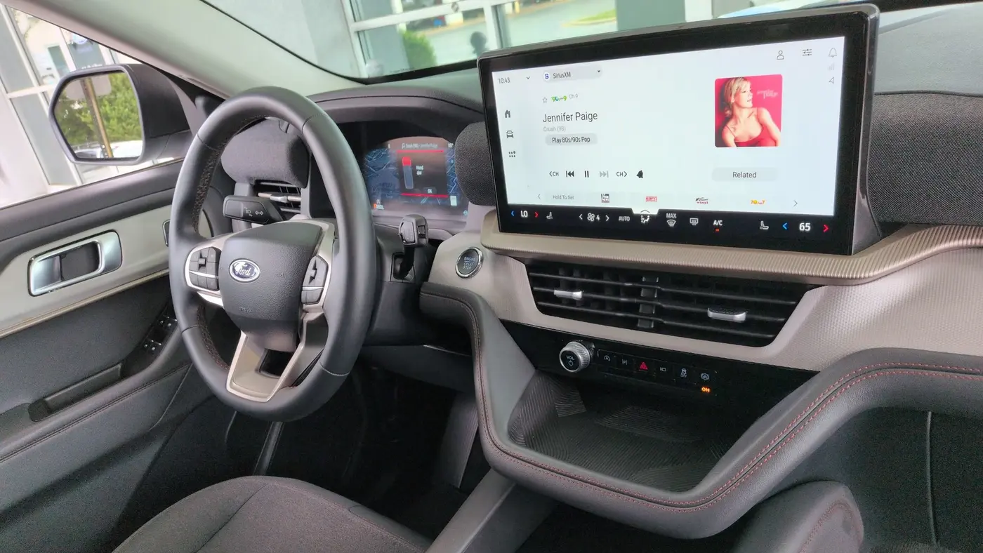 2025 Ford Explorer Active