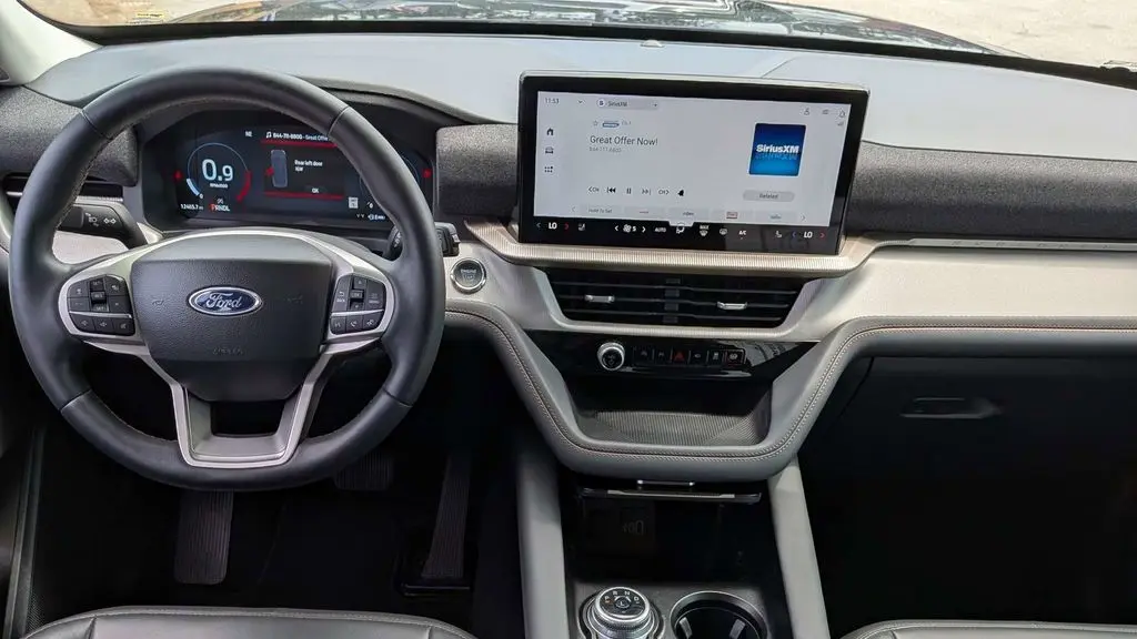 2025 Ford Explorer Active