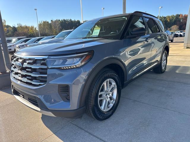 2025 Ford Explorer - $31,700
