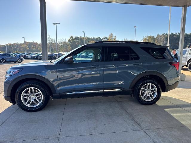 2025 Ford Explorer - $31,700