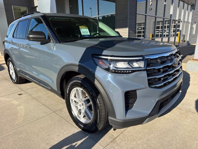 2025 Ford Explorer - $31,700