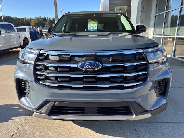 2025 Ford Explorer - $31,700