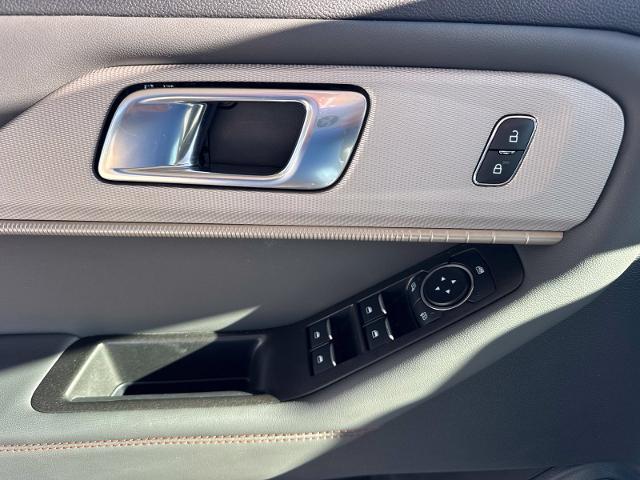 2025 Ford Explorer - $31,700