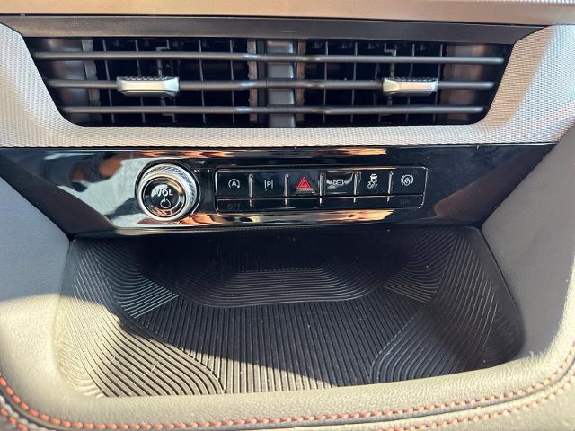 2025 Ford Explorer - $31,700