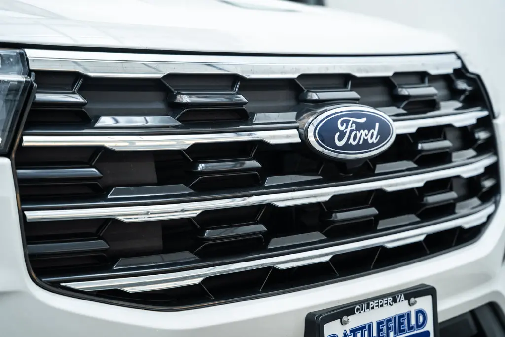 2025 Ford Explorer - $34,000