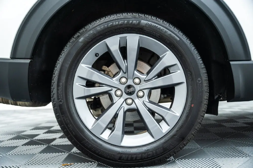 2025 Ford Explorer - $34,000