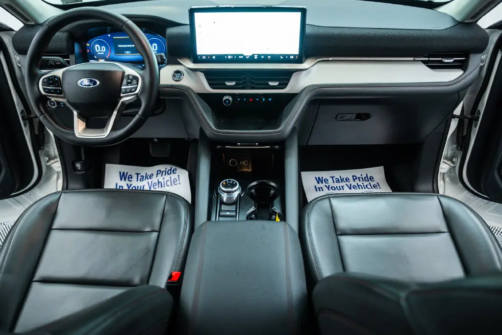 2025 Ford Explorer - $34,000