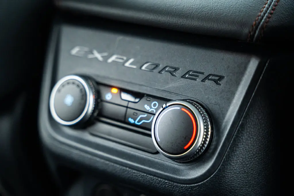 2025 Ford Explorer - $34,000