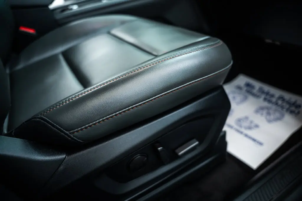 2025 Ford Explorer - $34,000