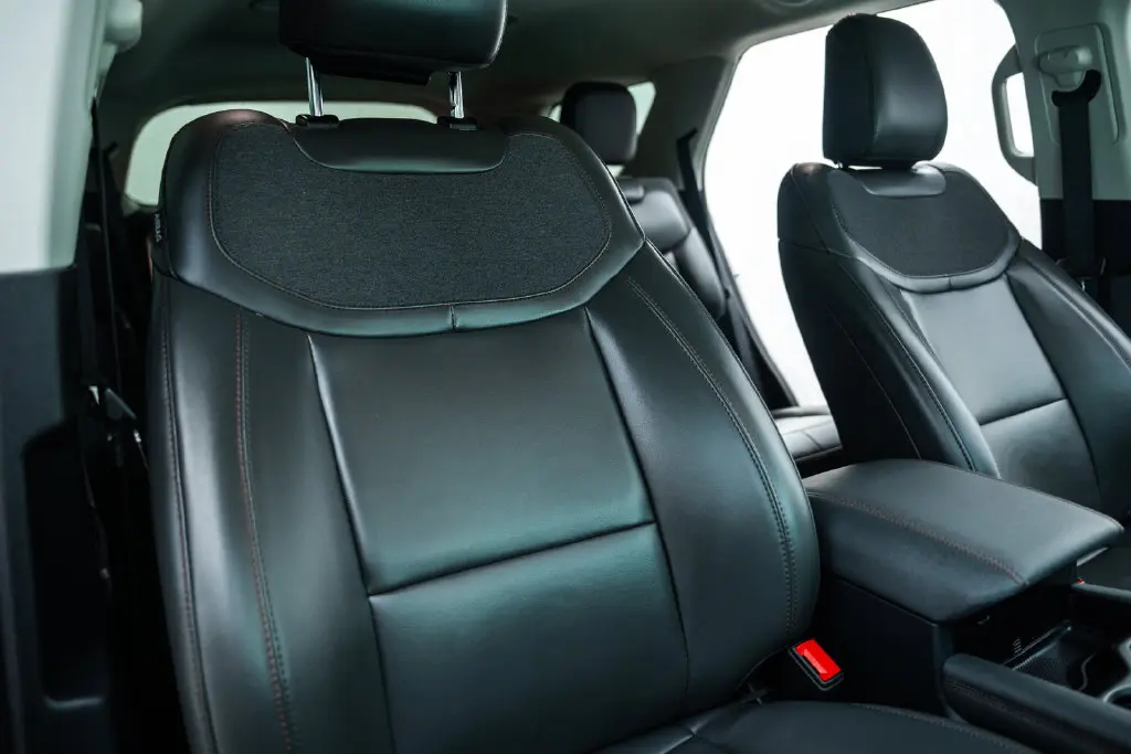 2025 Ford Explorer - $34,000