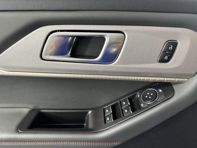 2025 Ford Explorer - $39,684