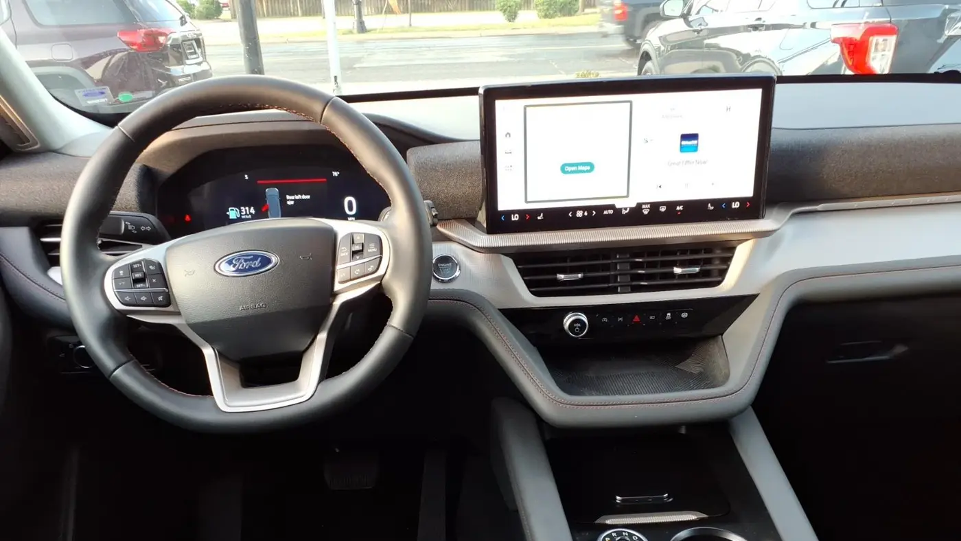 2025 Ford Explorer Active