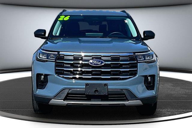 2026 Ford Explorer Active — photo 1 of 12