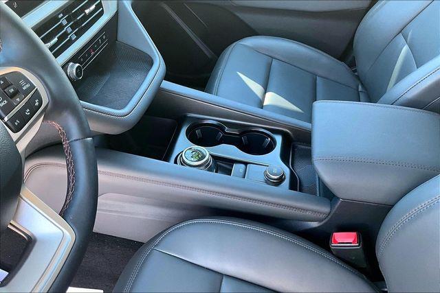 2026 Ford Explorer - $39,500