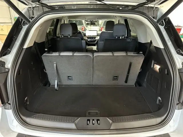 2026 Ford Explorer - $39,977