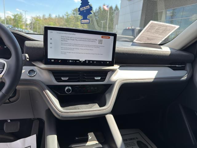 2025 Ford Explorer - $37,995