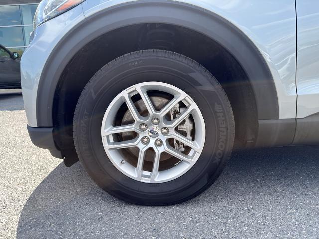 2025 Ford Explorer - $37,995