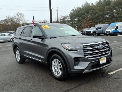 2025 Ford Explorer AWD Active 4DR SUV