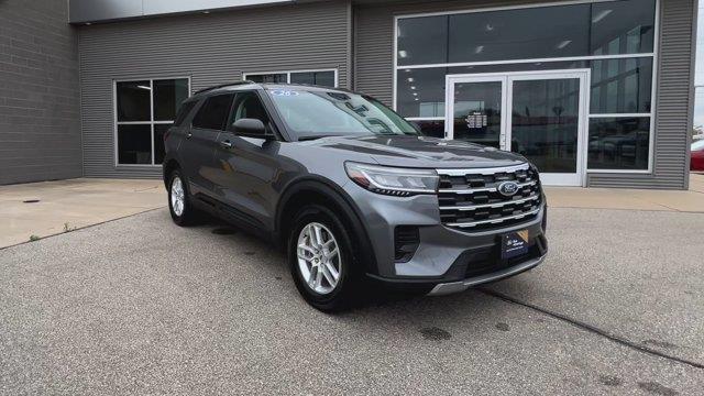 2026 Ford Explorer - $38,476