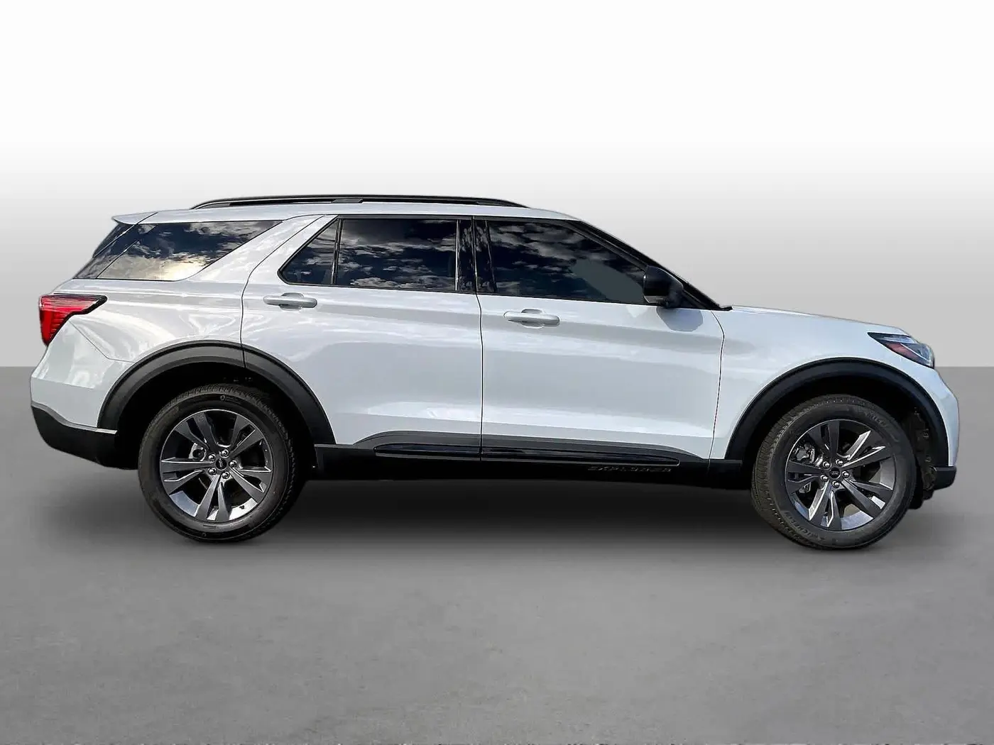 2026 Ford Explorer - $43,977