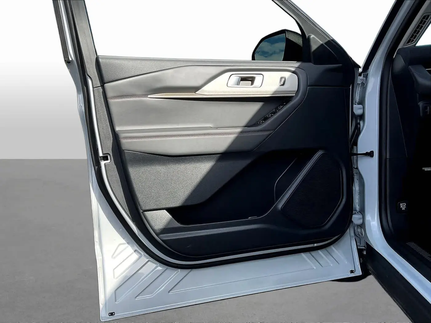 2026 Ford Explorer - $43,977