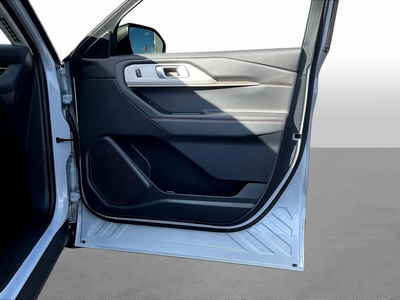 2026 Ford Explorer - $43,977
