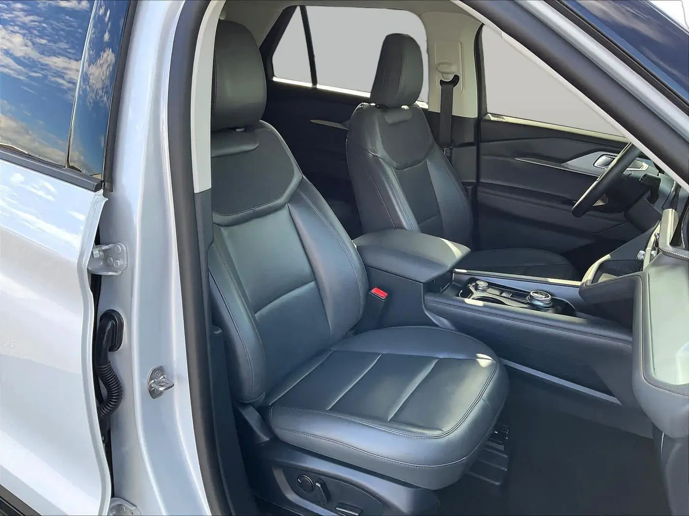 2026 Ford Explorer - $43,977