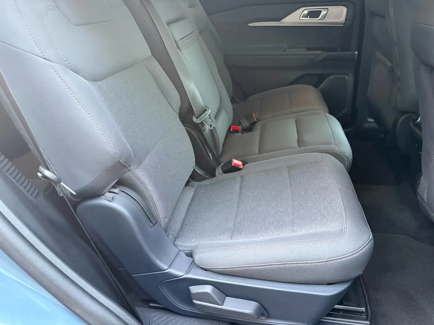 2025 Ford Explorer - $35,900