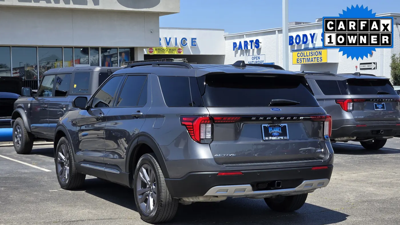 2025 Ford Explorer Active