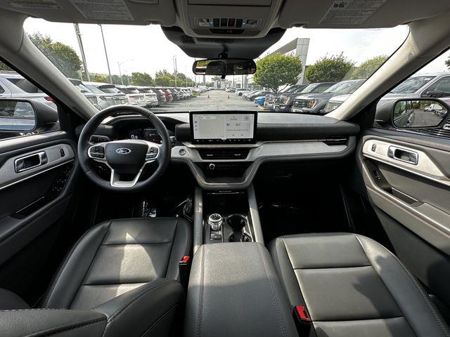 2025 Ford Explorer - $35,400