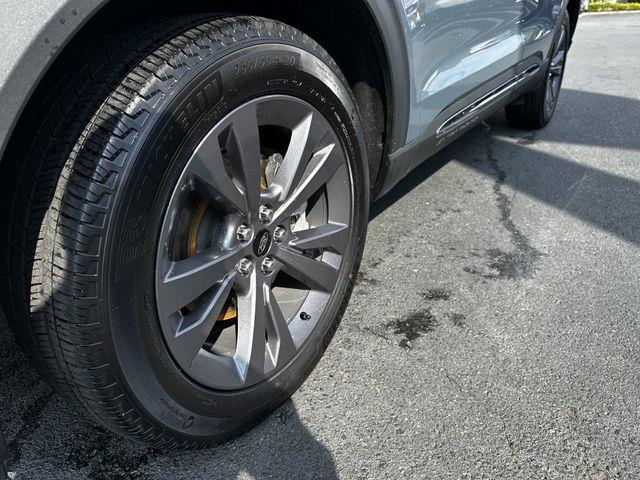 2025 Ford Explorer - $35,400