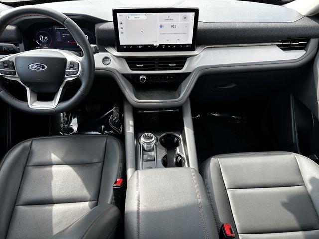 2025 Ford Explorer - $35,400