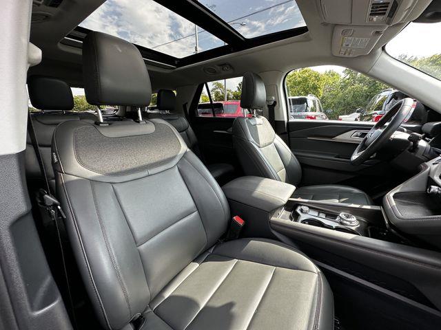2025 Ford Explorer - $35,400