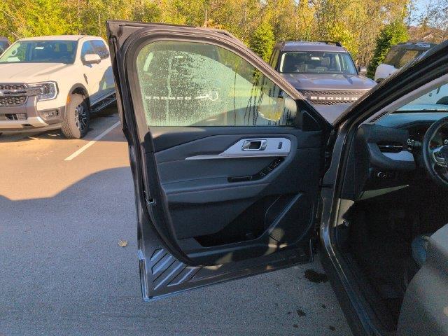 2025 Ford Explorer - $36,804
