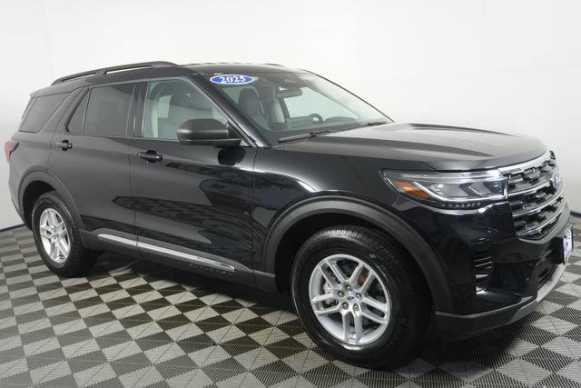 2025 Ford Explorer - $29,900