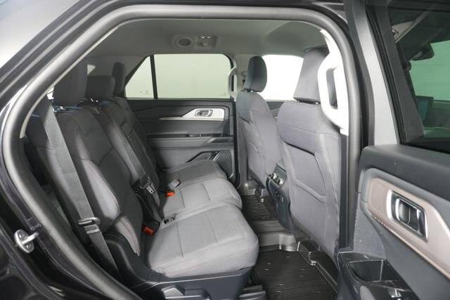 2025 Ford Explorer - $29,900