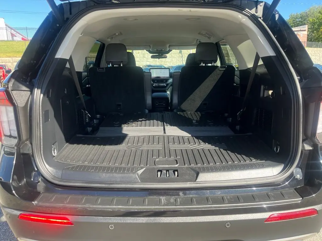 2025 Ford Explorer - $36,258