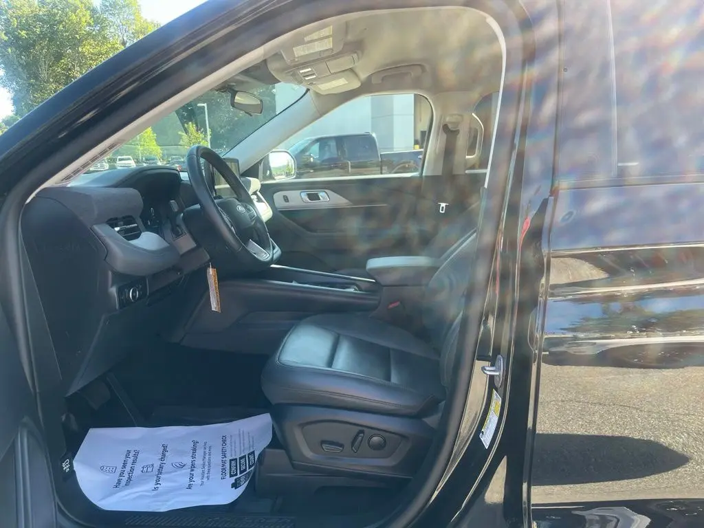 2025 Ford Explorer - $36,258