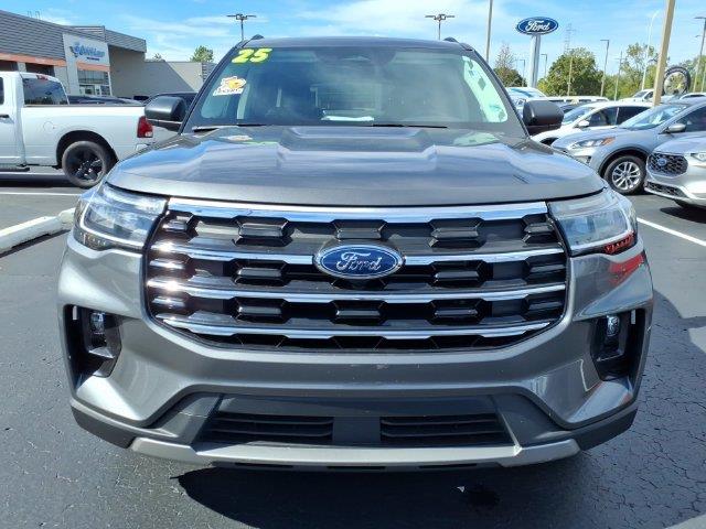 2025 Ford Explorer - $37,300